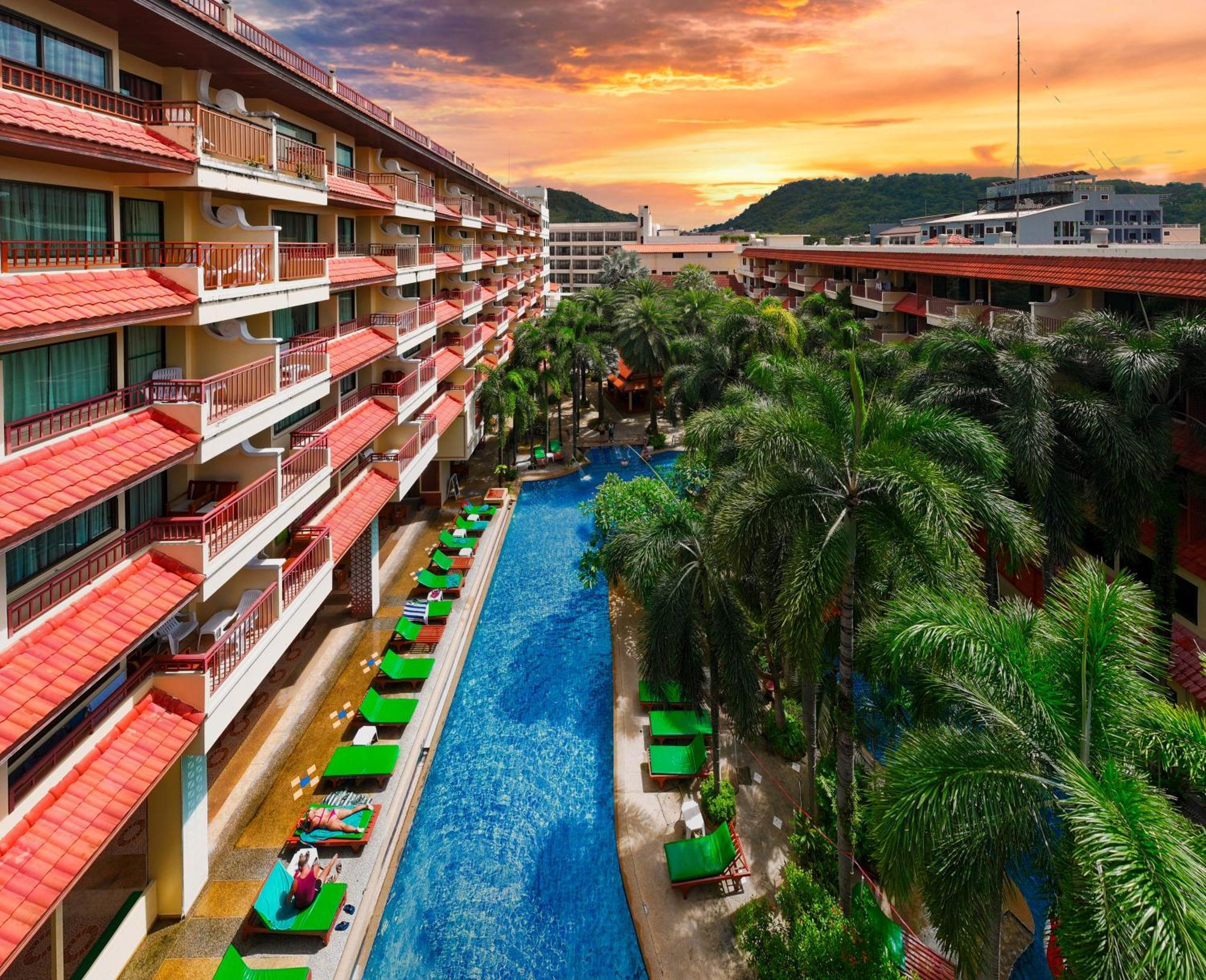 Baumanburi Hotel Patong Eksteriør bilde