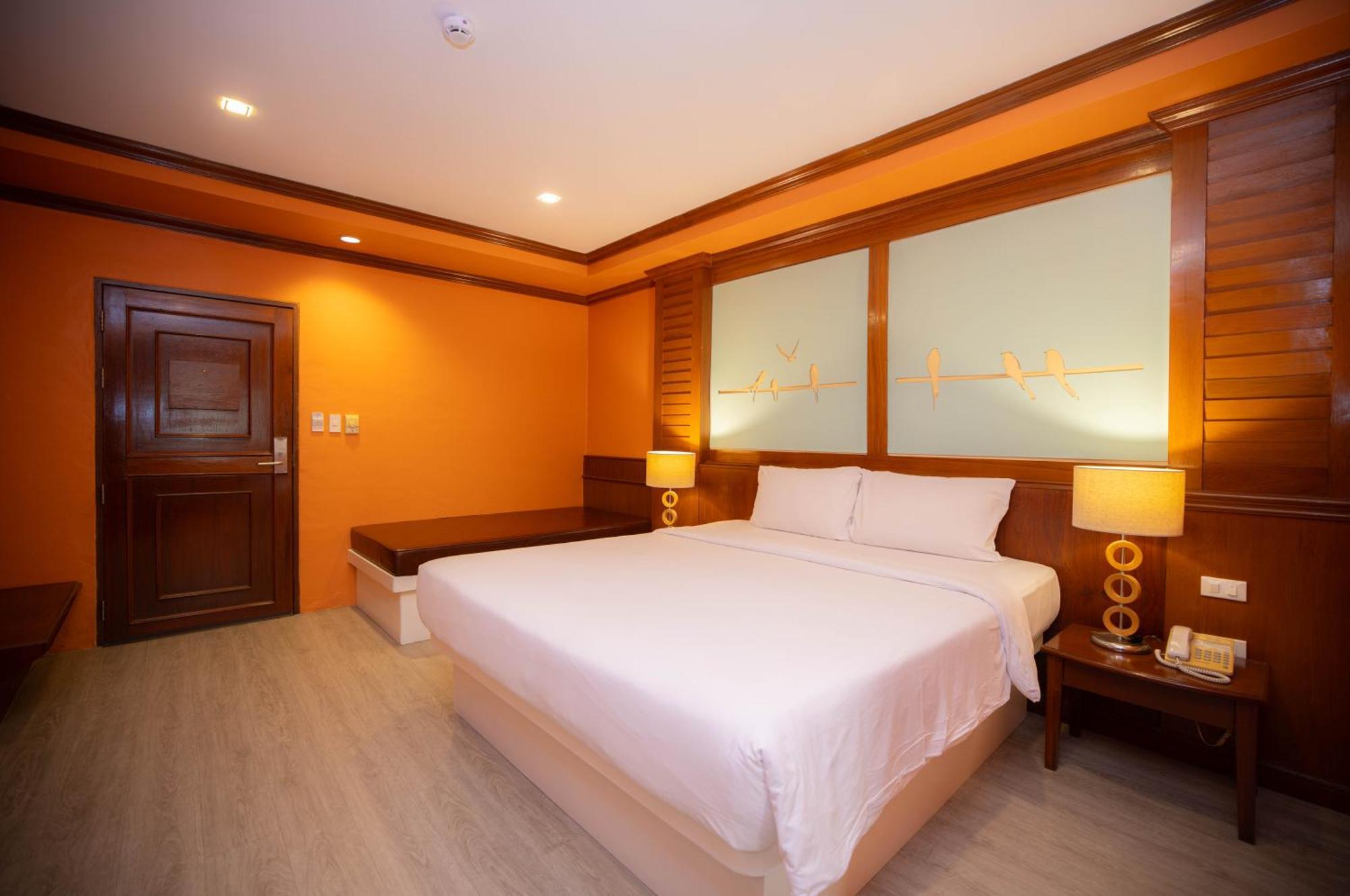 Baumanburi Hotel Patong Eksteriør bilde